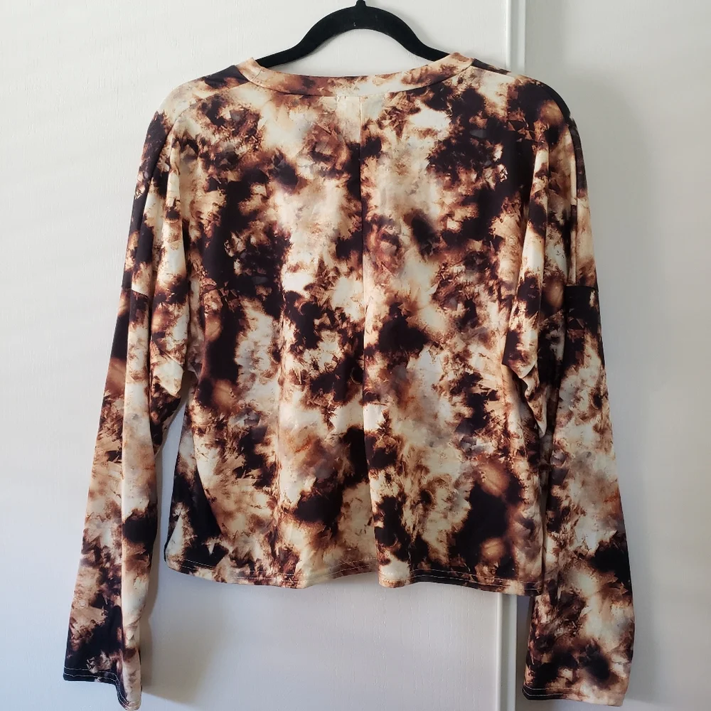 Nwt, PrettyLittleThing, Plus, Cream, Tie Dye, Round Neck Top. Size 18. - Picture 5 of 7